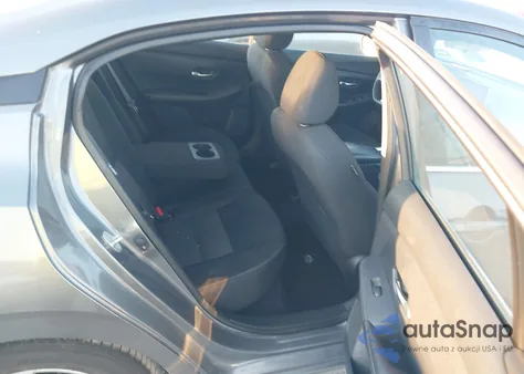 2021 Nissan Sentra Sv Xtronic Cvt z USA, uszkodzony, nr VIN 3N1AB8CV8MY256275